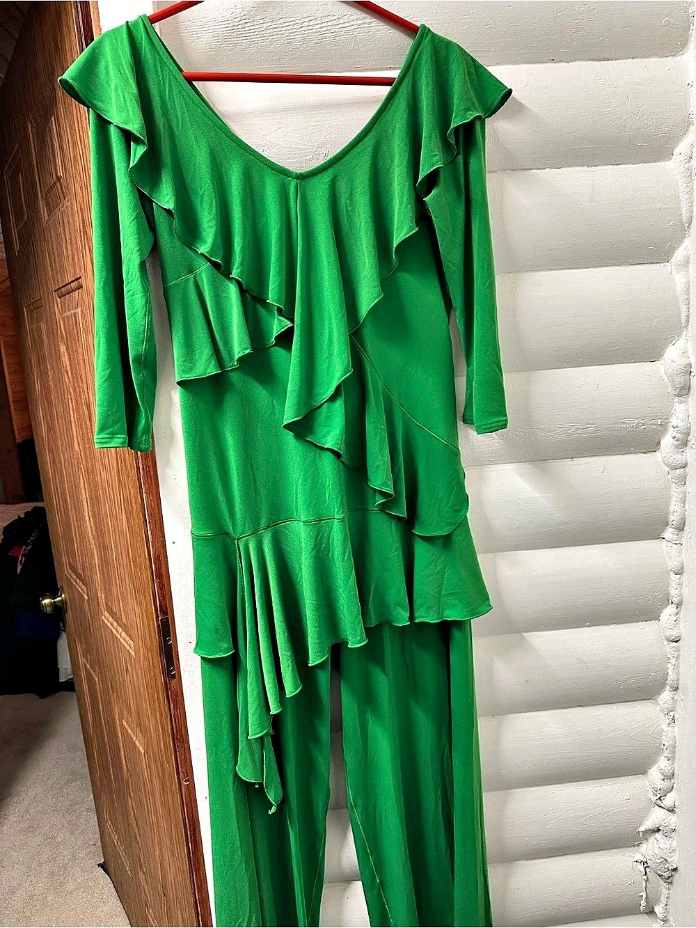 Green Ruffle set top and pant with elastic waist Size Small